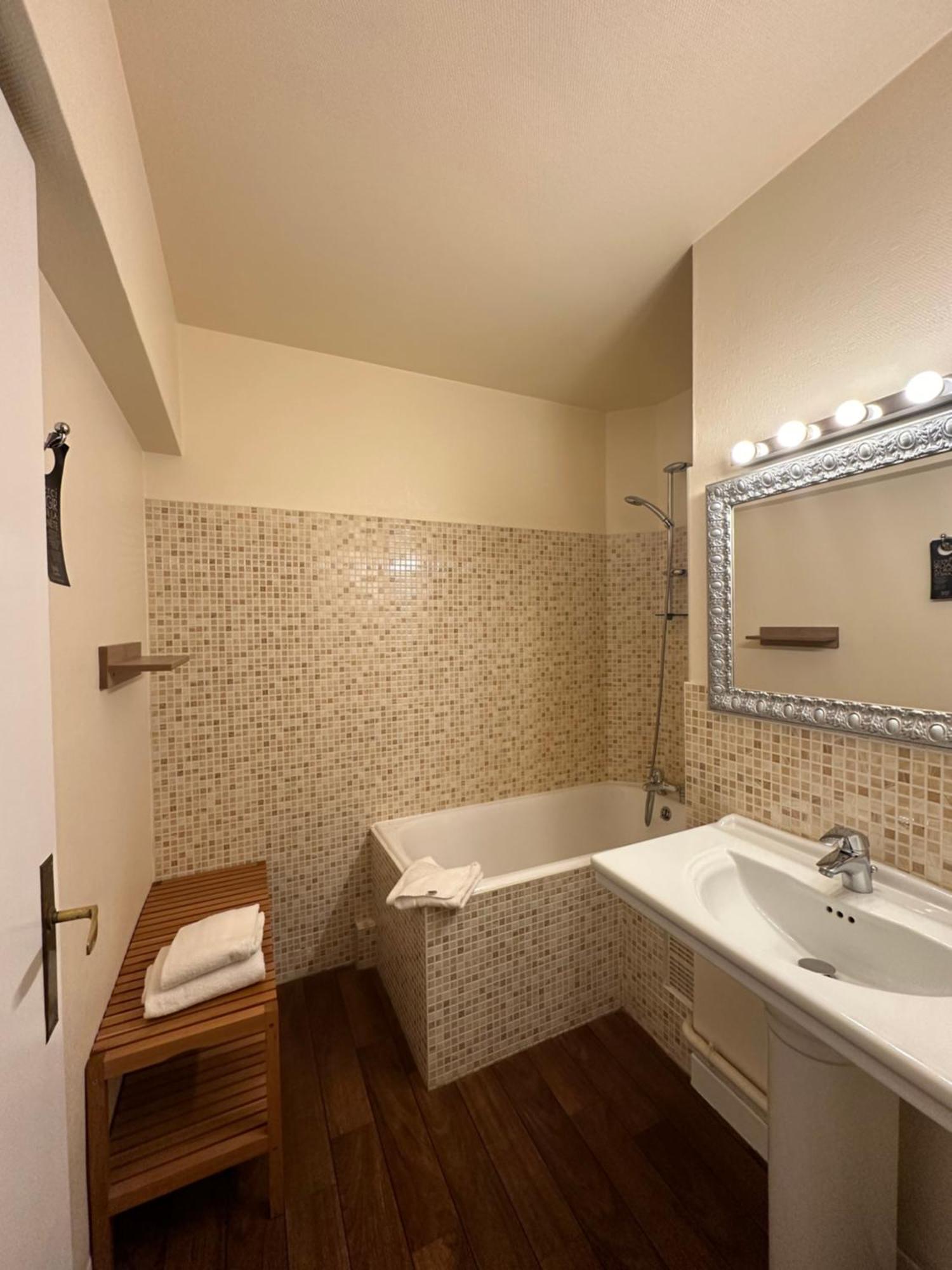 The Originals City, Hotel Napoleon, ラ・ロッシュ＝シュル＝ヨン 部屋 写真